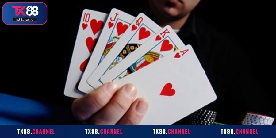 Chỉ ra một số kỹ năng và chiến thuật cơ bản cần nắm rõ